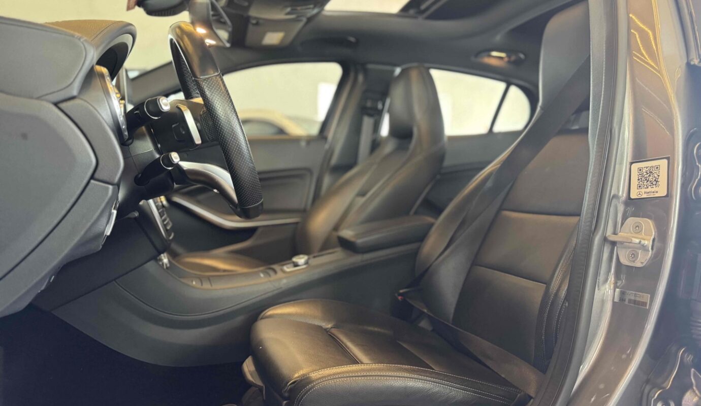 MERCEDES-BENZ GLA 250 2017