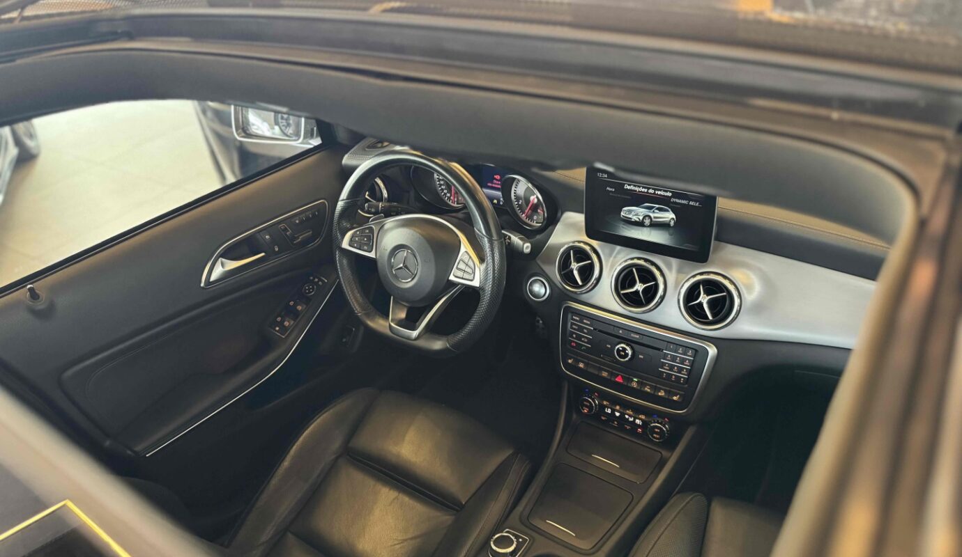 MERCEDES-BENZ GLA 250 2017
