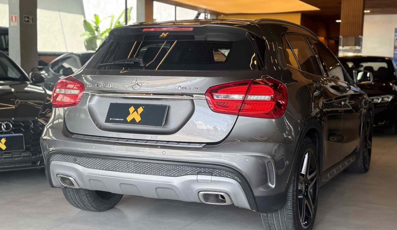 MERCEDES-BENZ GLA 250 2017