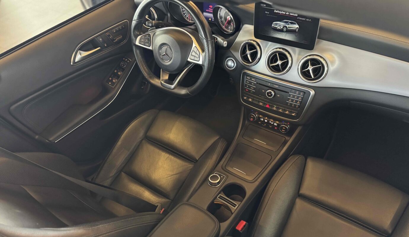 MERCEDES-BENZ GLA 250 2017