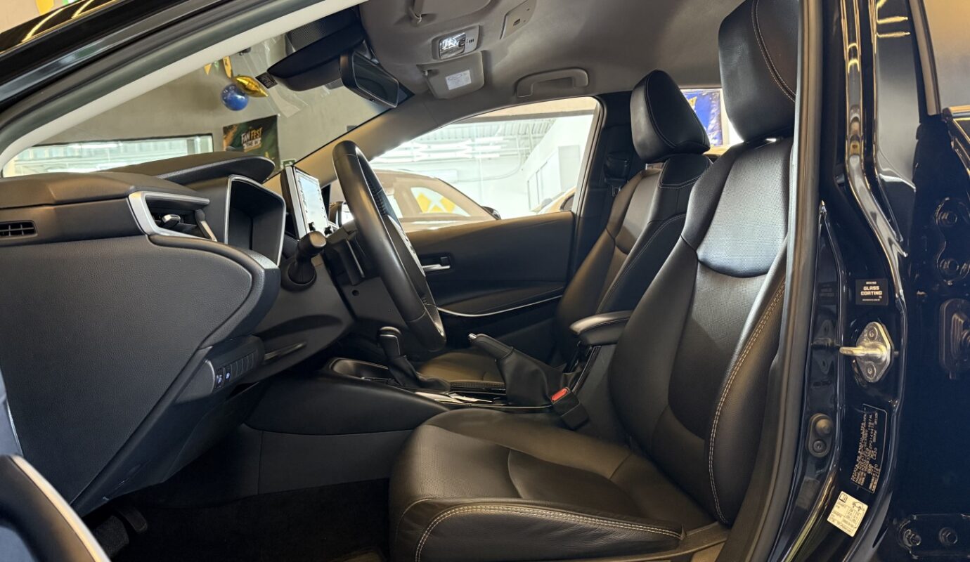 TOYOTA COROLLA 2023