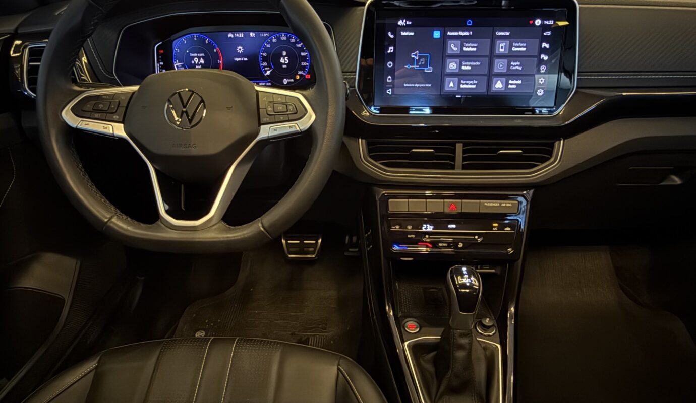 VOLKSWAGEN T-CROSS 2025