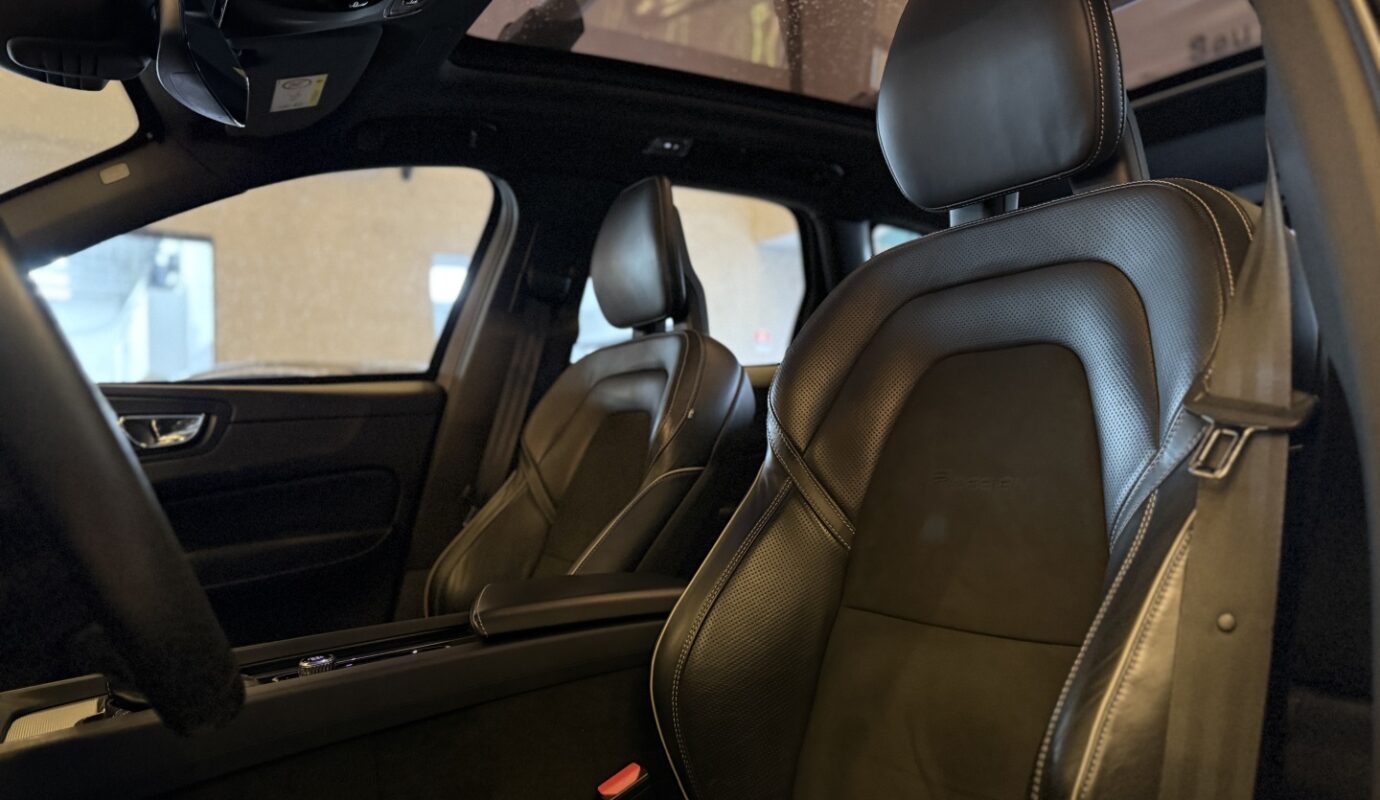 VOLVO XC60 2018