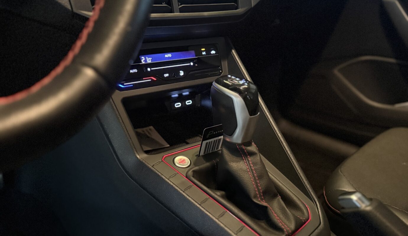 VOLKSWAGEN POLO 2023