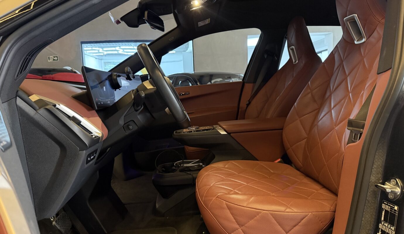BMW iX 2023