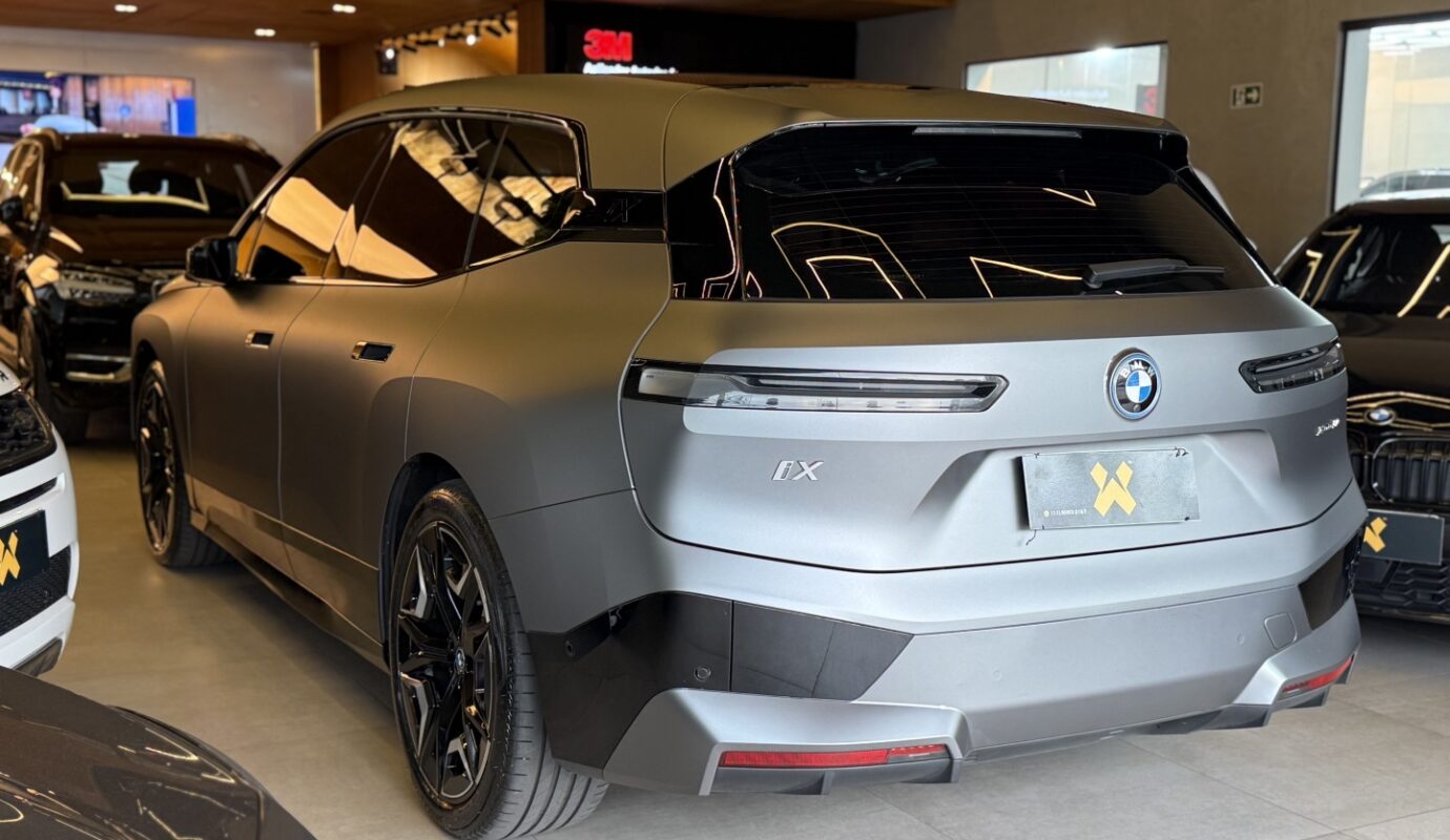 BMW iX 2023