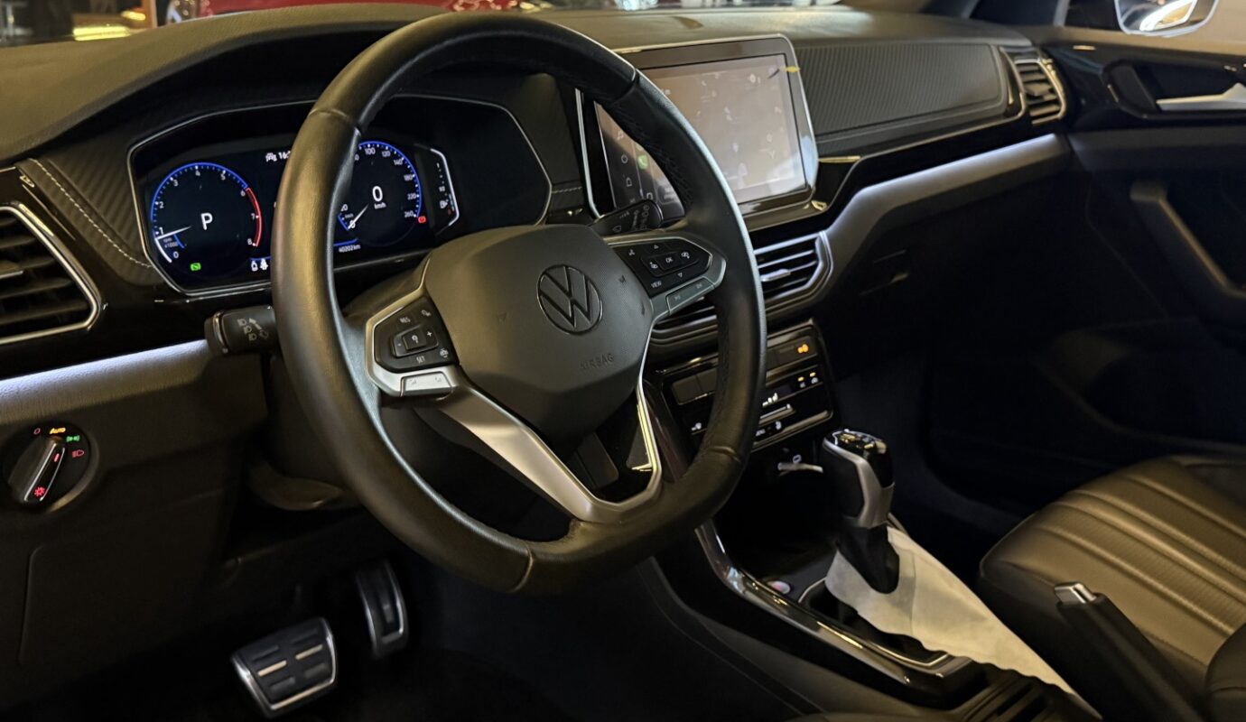 VOLKSWAGEN T-CROSS 2025