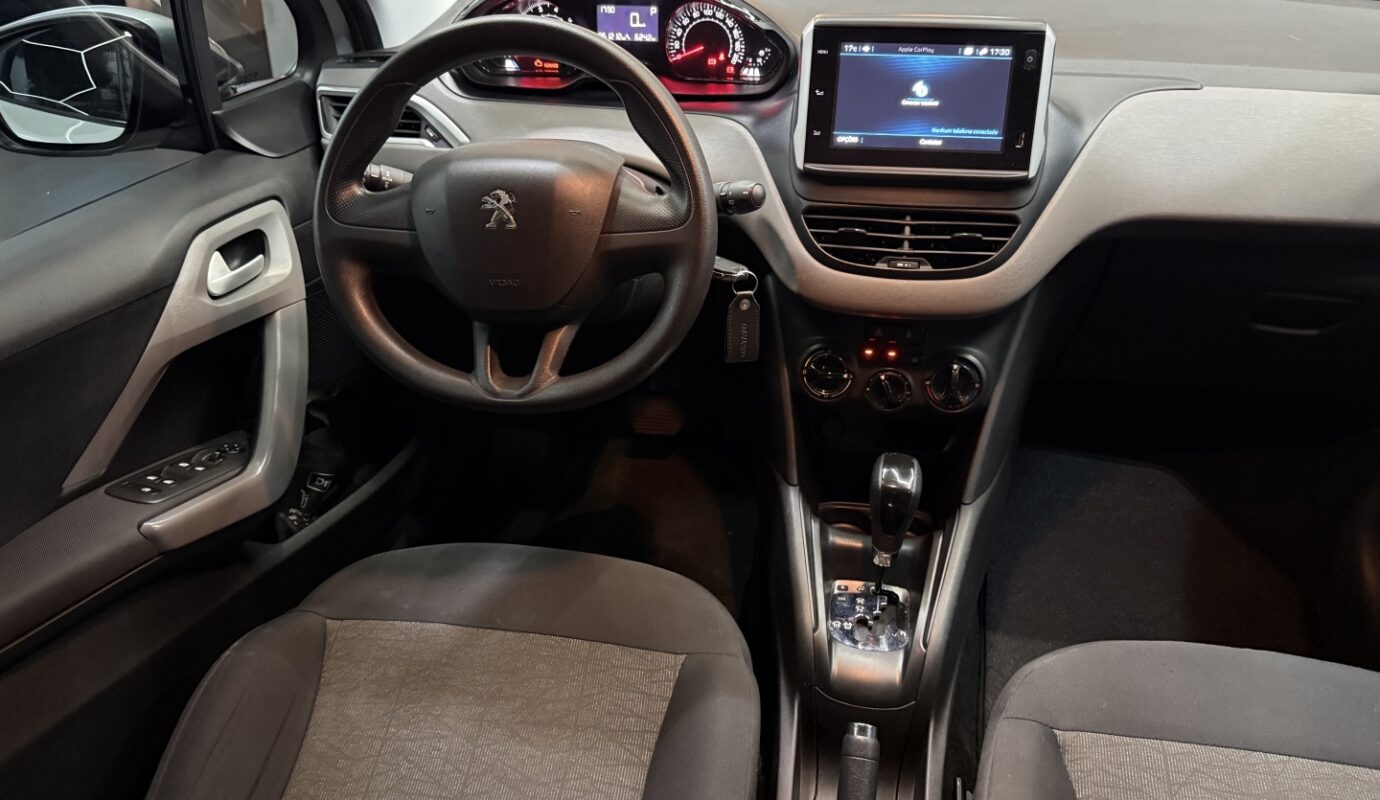 PEUGEOT 208 2020