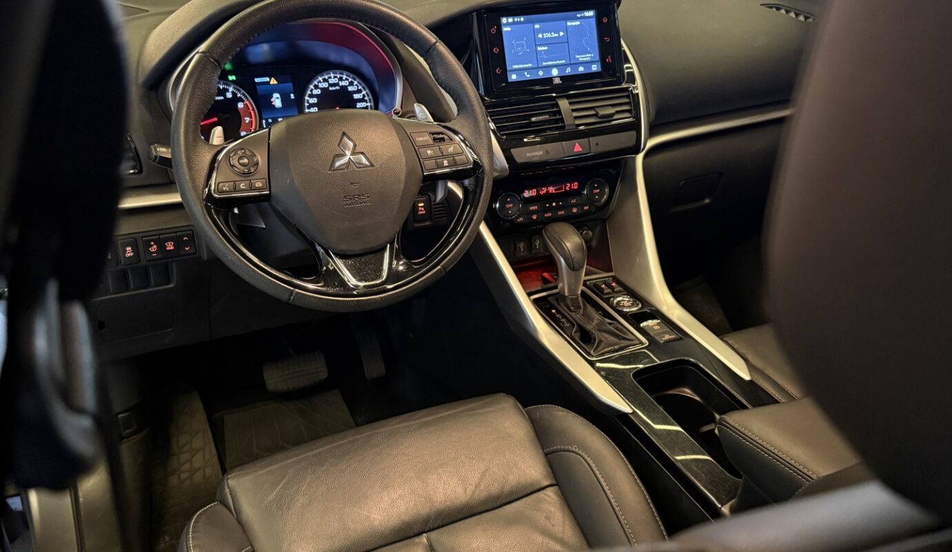 MITSUBISHI ECLIPSE CROSS 2025