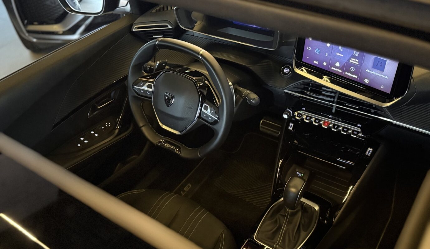 PEUGEOT 2008 2025