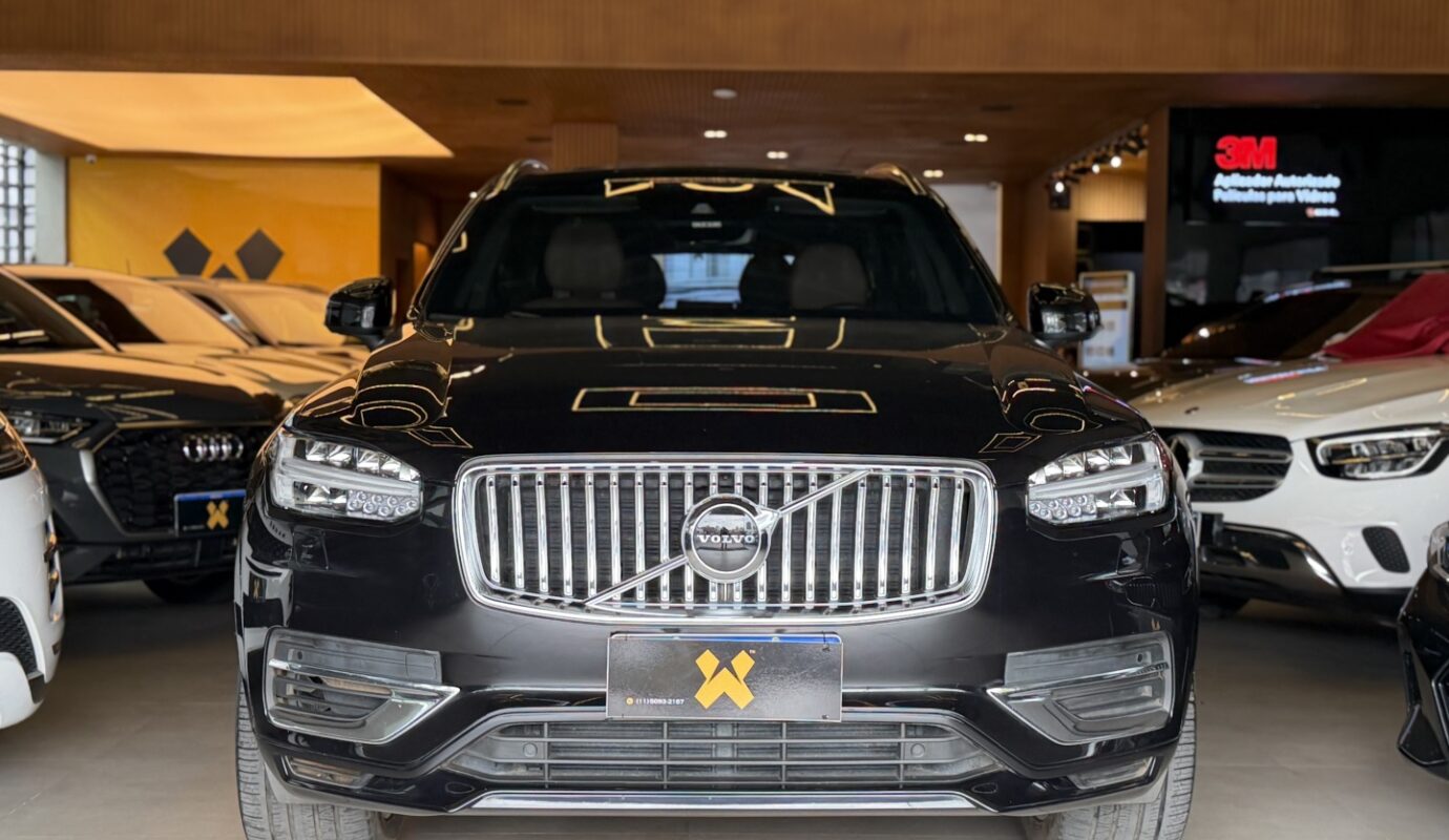 VOLVO XC90 2021