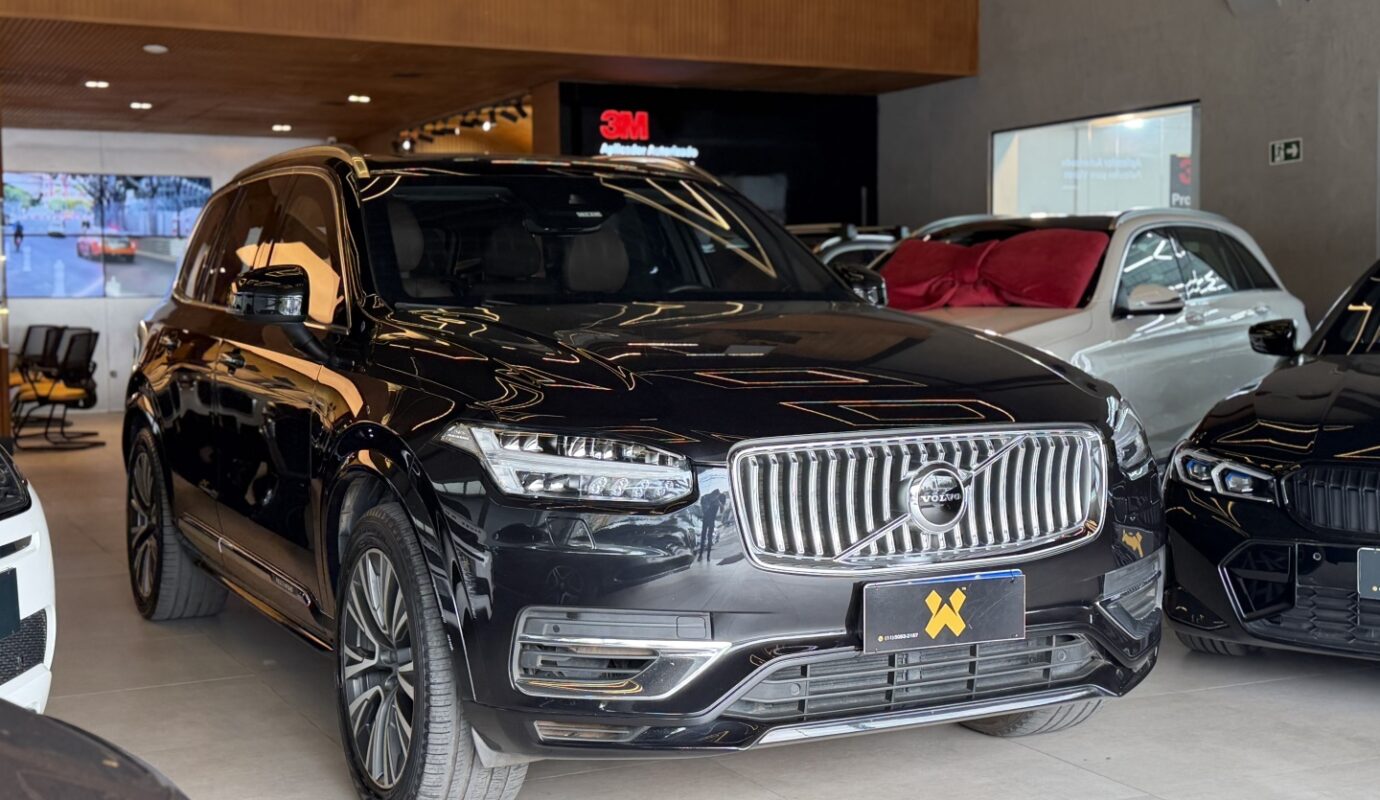 VOLVO XC90 2021