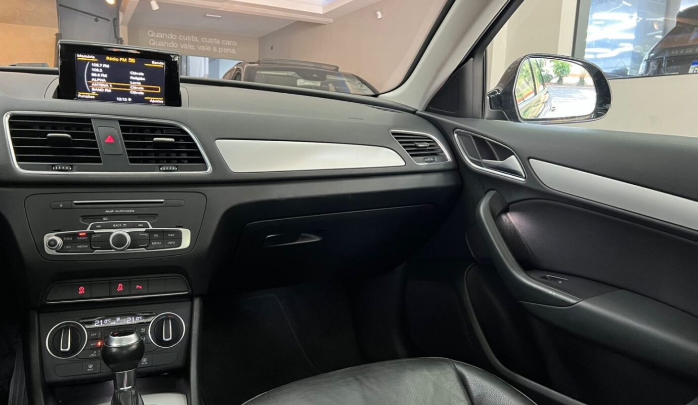AUDI Q3 2017