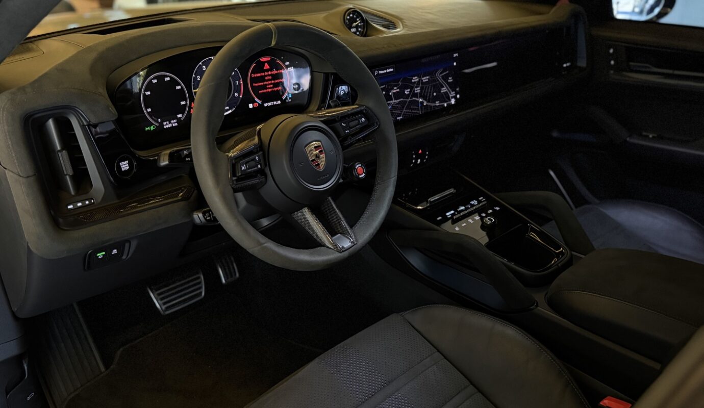 PORSCHE CAYENNE 2024