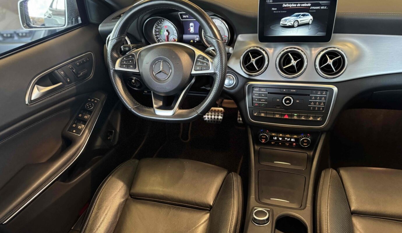 MERCEDES-BENZ GLA 250 2017