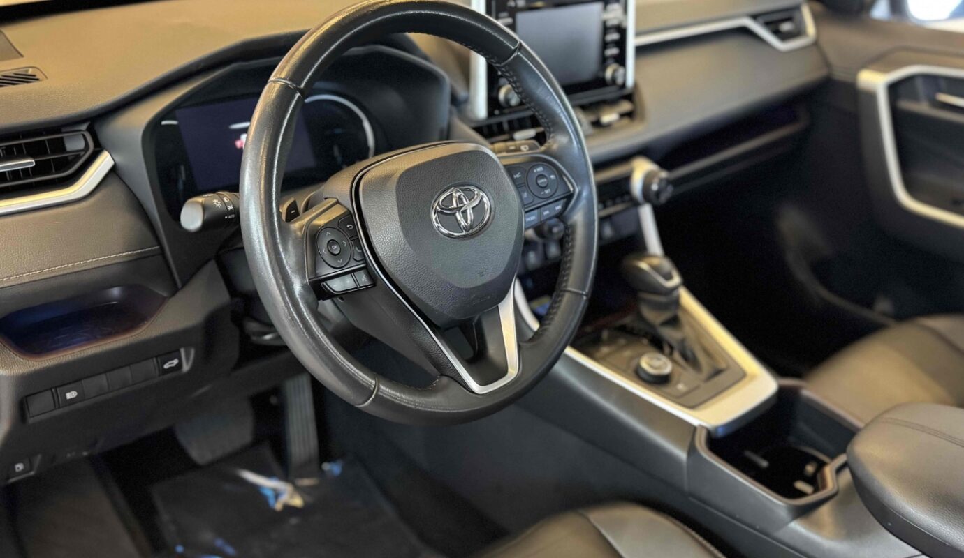 TOYOTA RAV4 2022